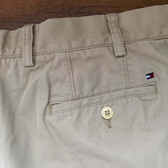 Tommy Hilfiger Shorts - Picture 5 of 7